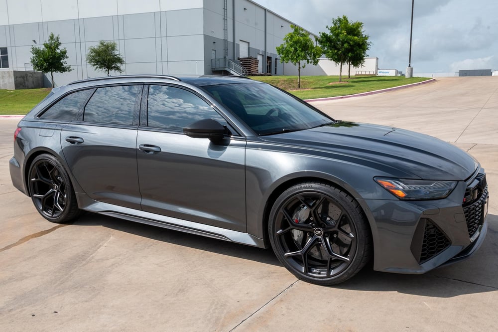 2025 Audi RS6 Avant Performance