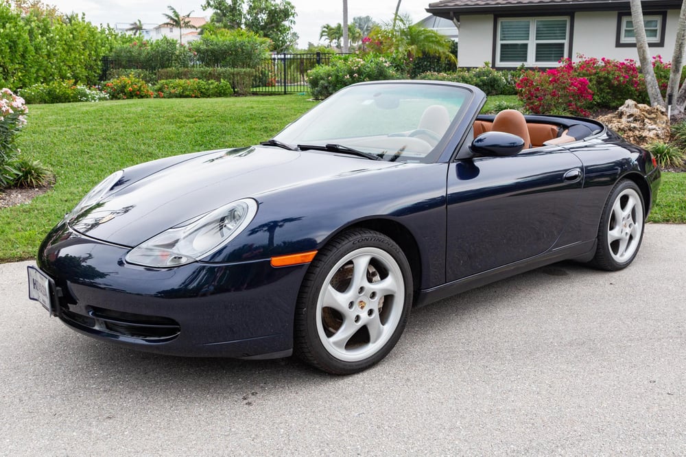 2001 Porsche 911 Carrera 4 Cabriolet