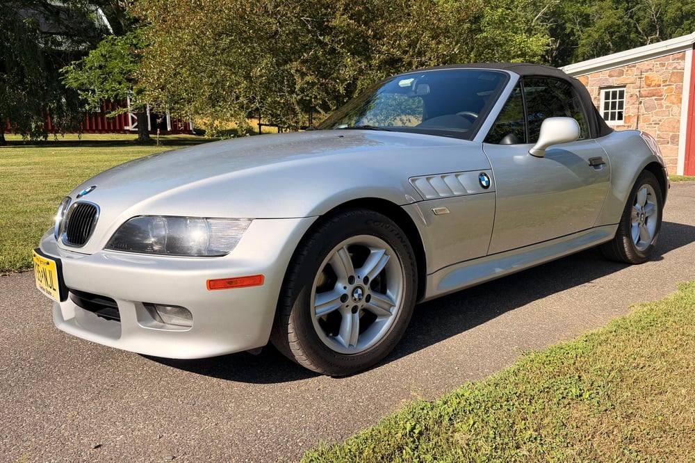 2000 BMW Z3 2.3i Roadster