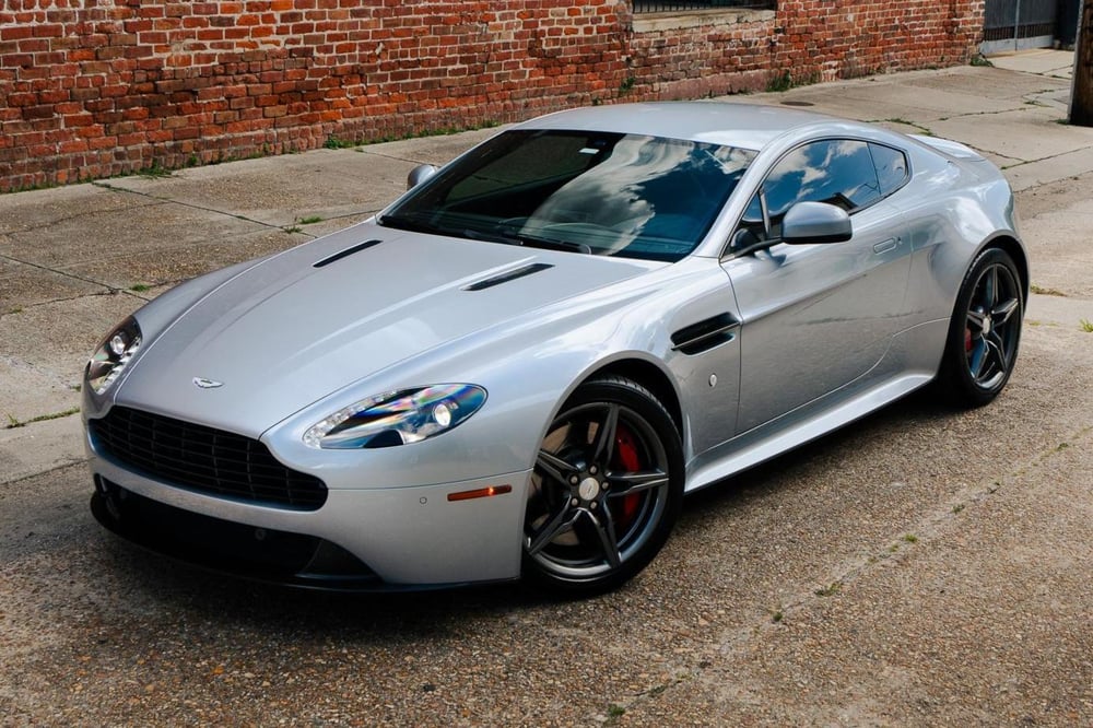 2016 Aston Martin V8 Vantage GTS Coupe