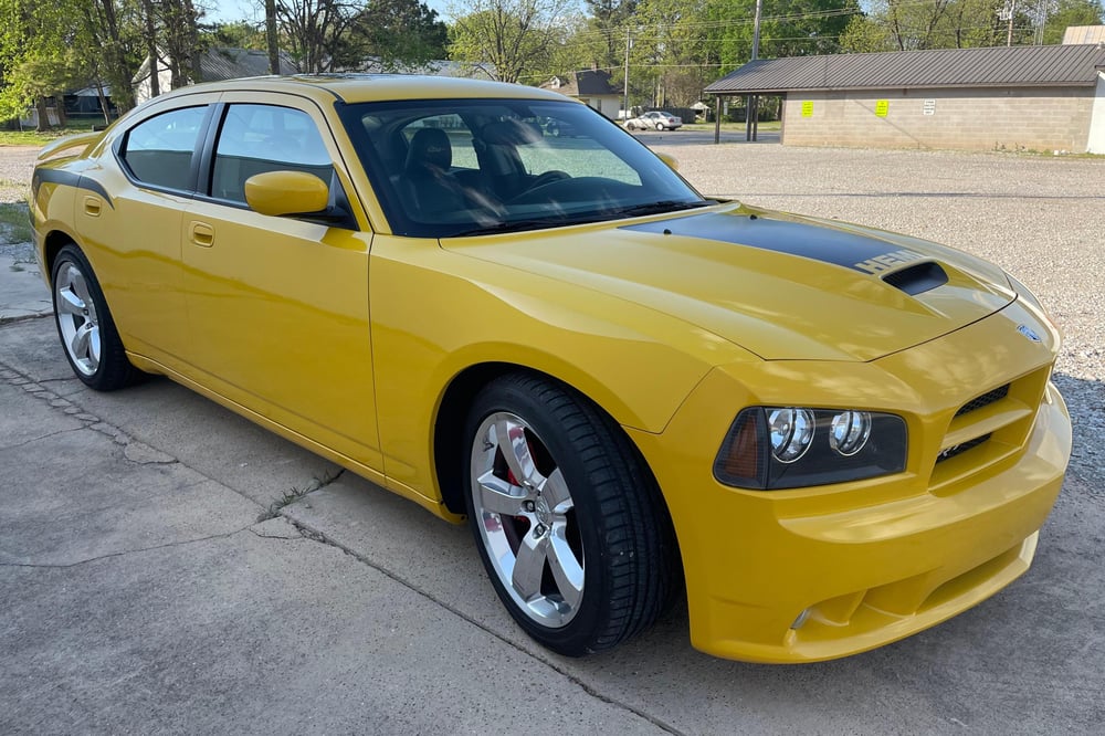 2007 Dodge Charger SRT8 Super Bee