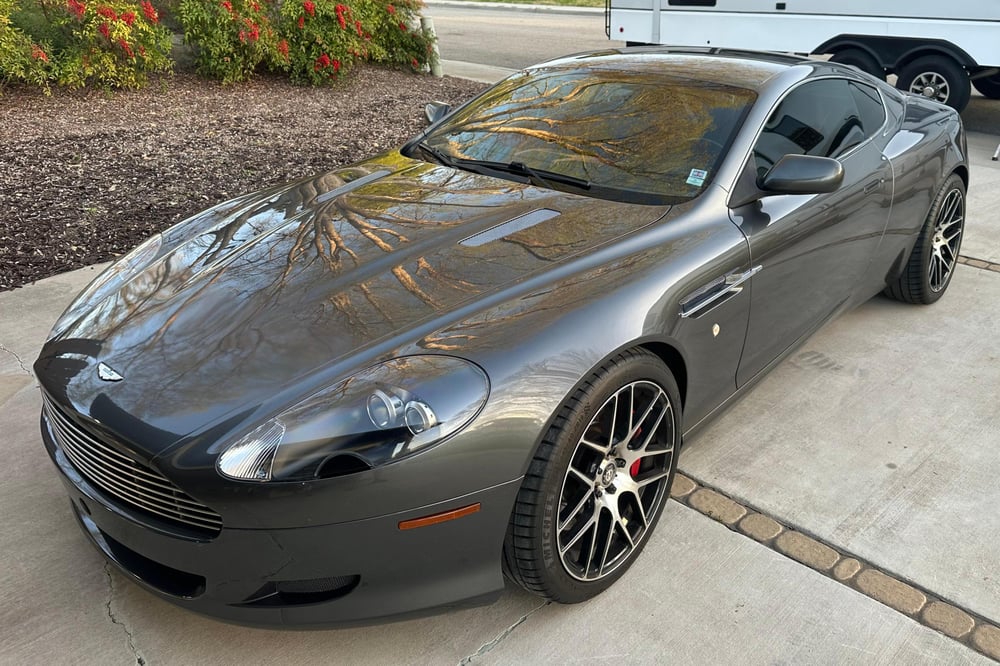 2005 Aston Martin DB9 Coupe