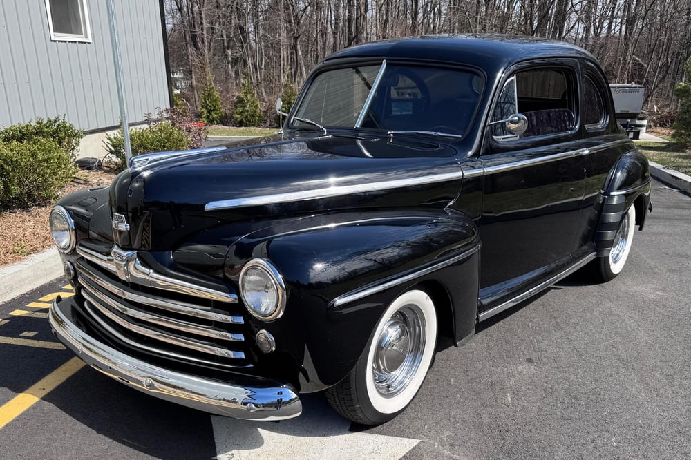 1947 Ford Super Deluxe Coupe