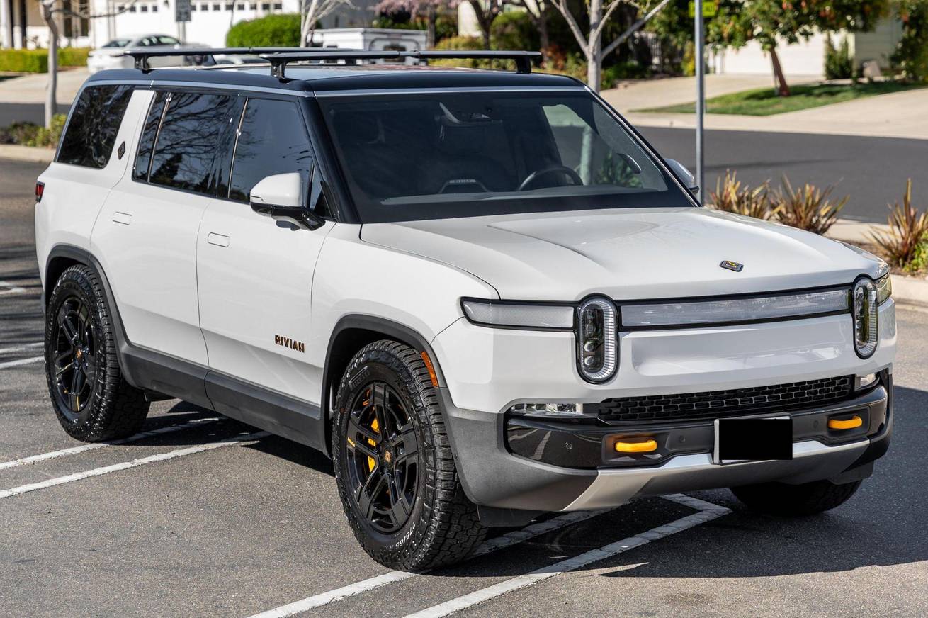 Rivian R1S Discussion Board - Cars & Bids