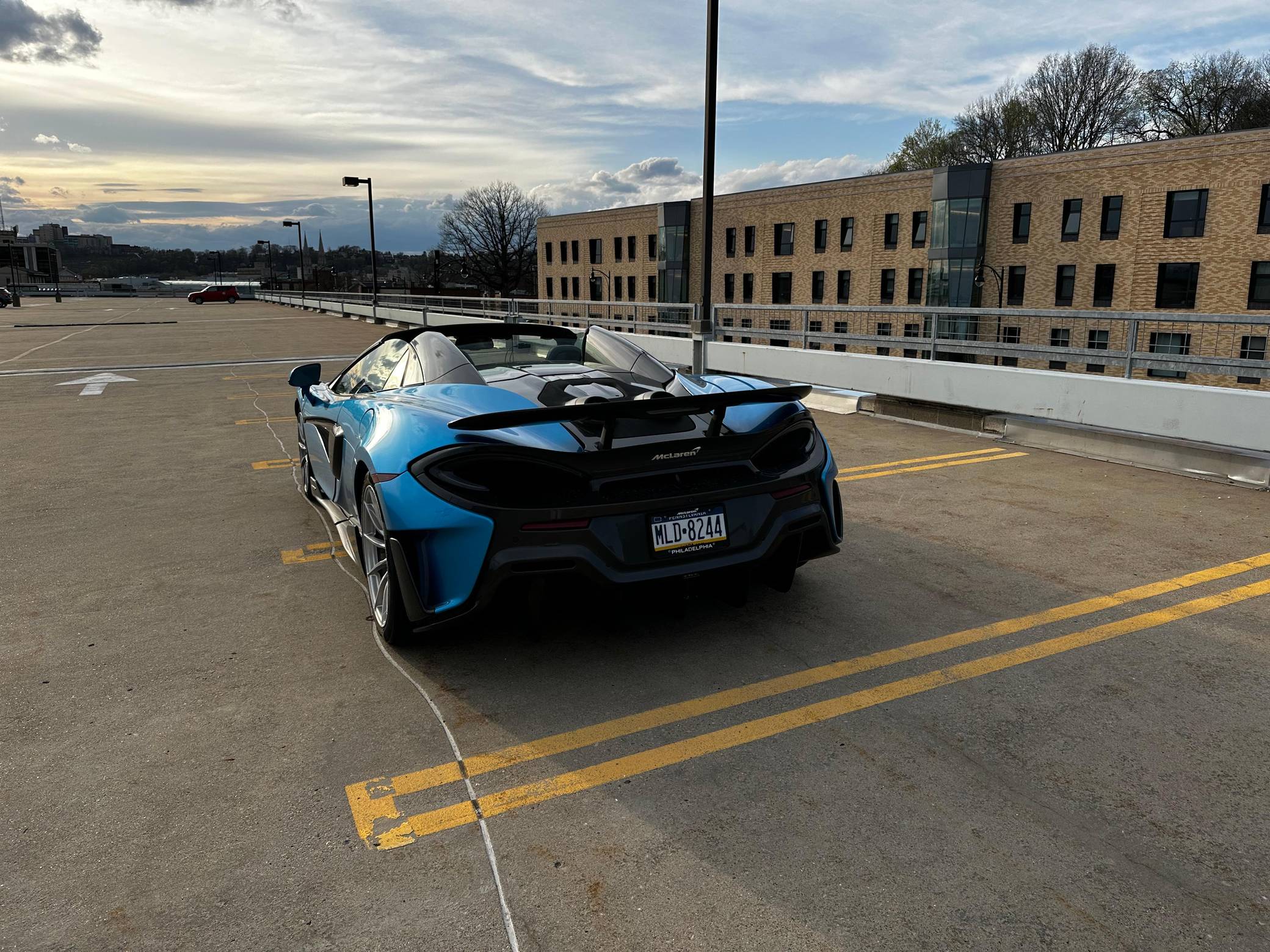 2020 McLaren 600LT Spider photo 25