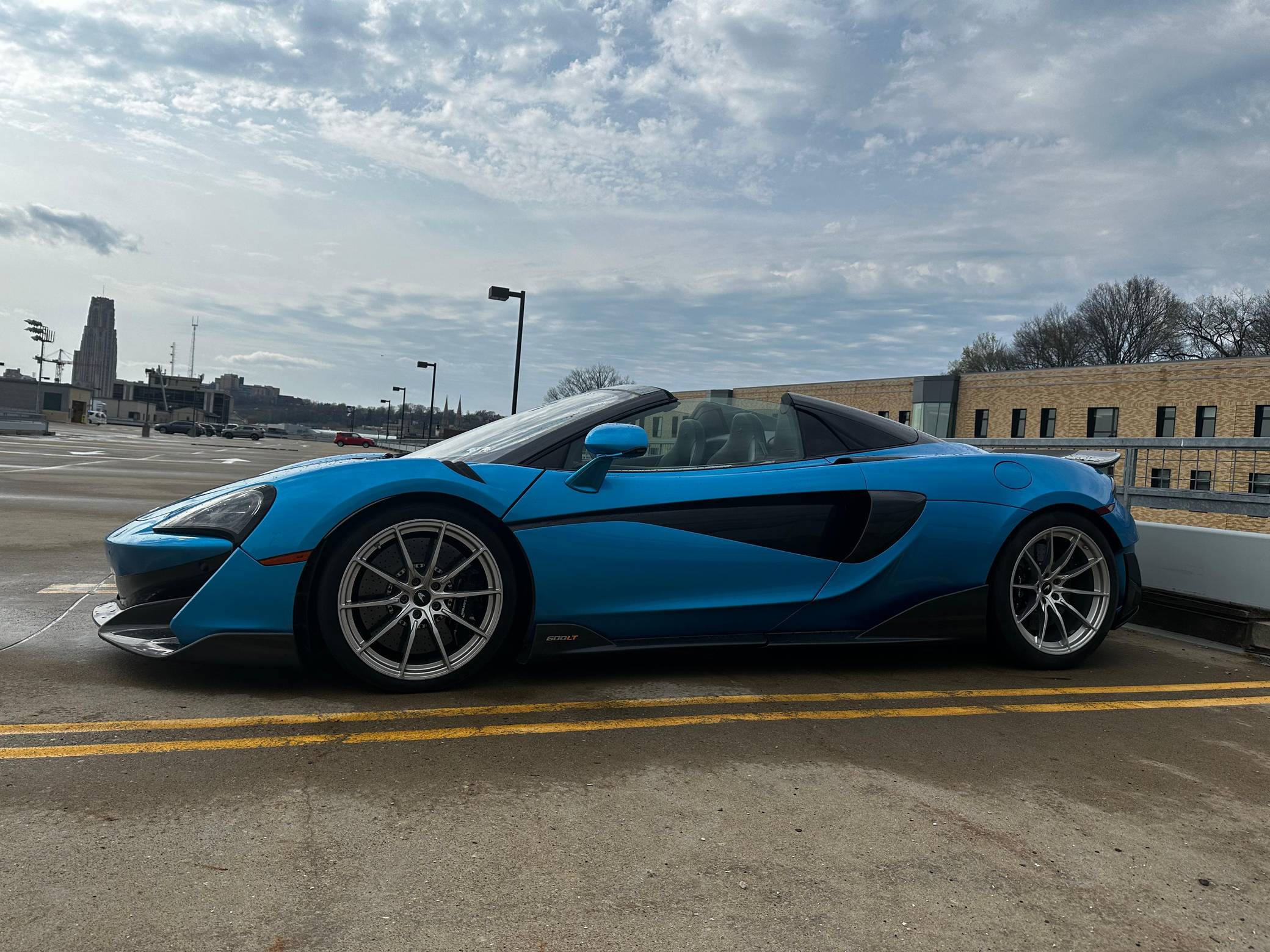 2020 McLaren 600LT Spider photo 20