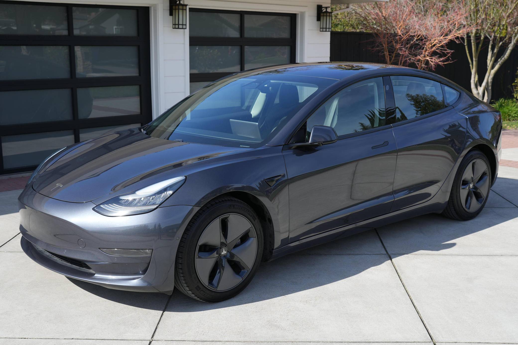 Model 3 deals midnight silver metallic