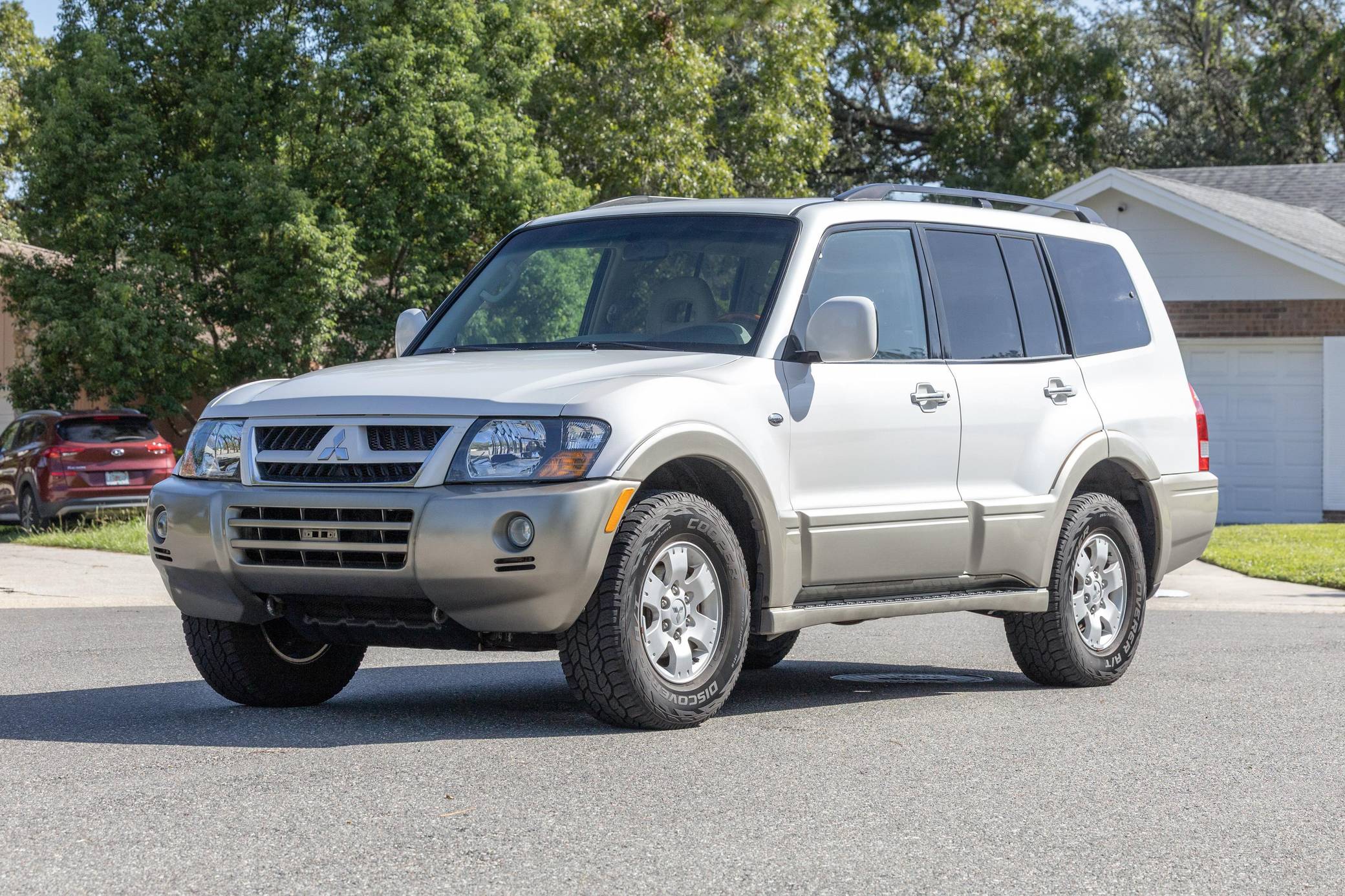 2003 Mitsubishi Montero