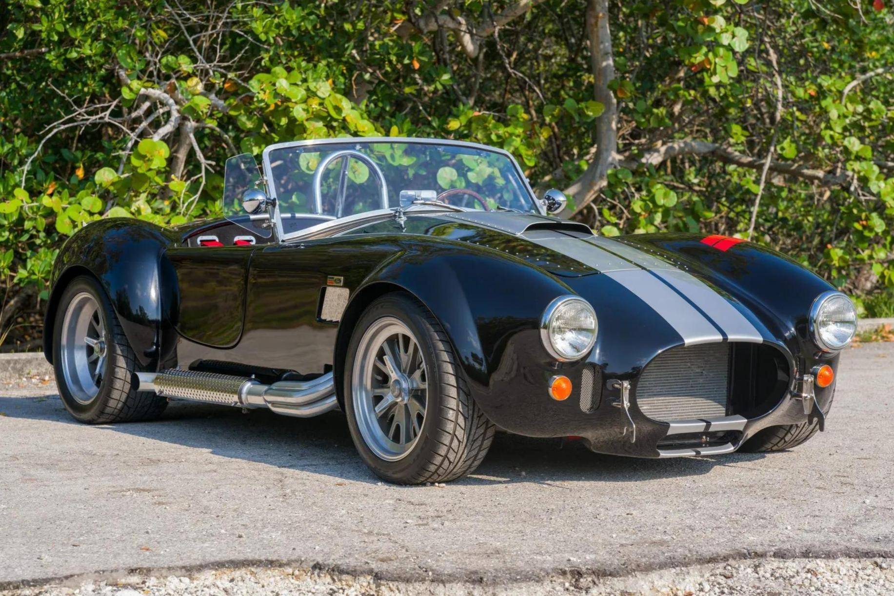 Cobra Replica