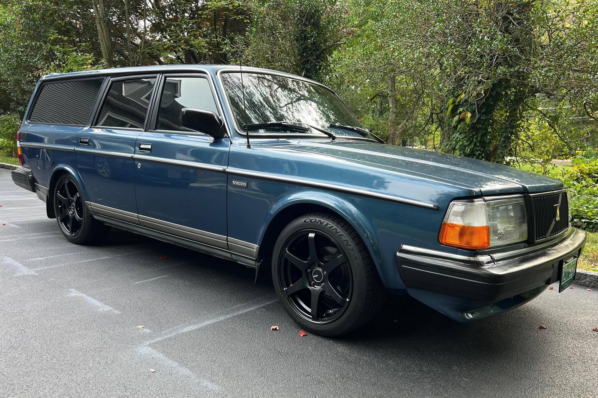 1988 Volvo 240  DL Wagon