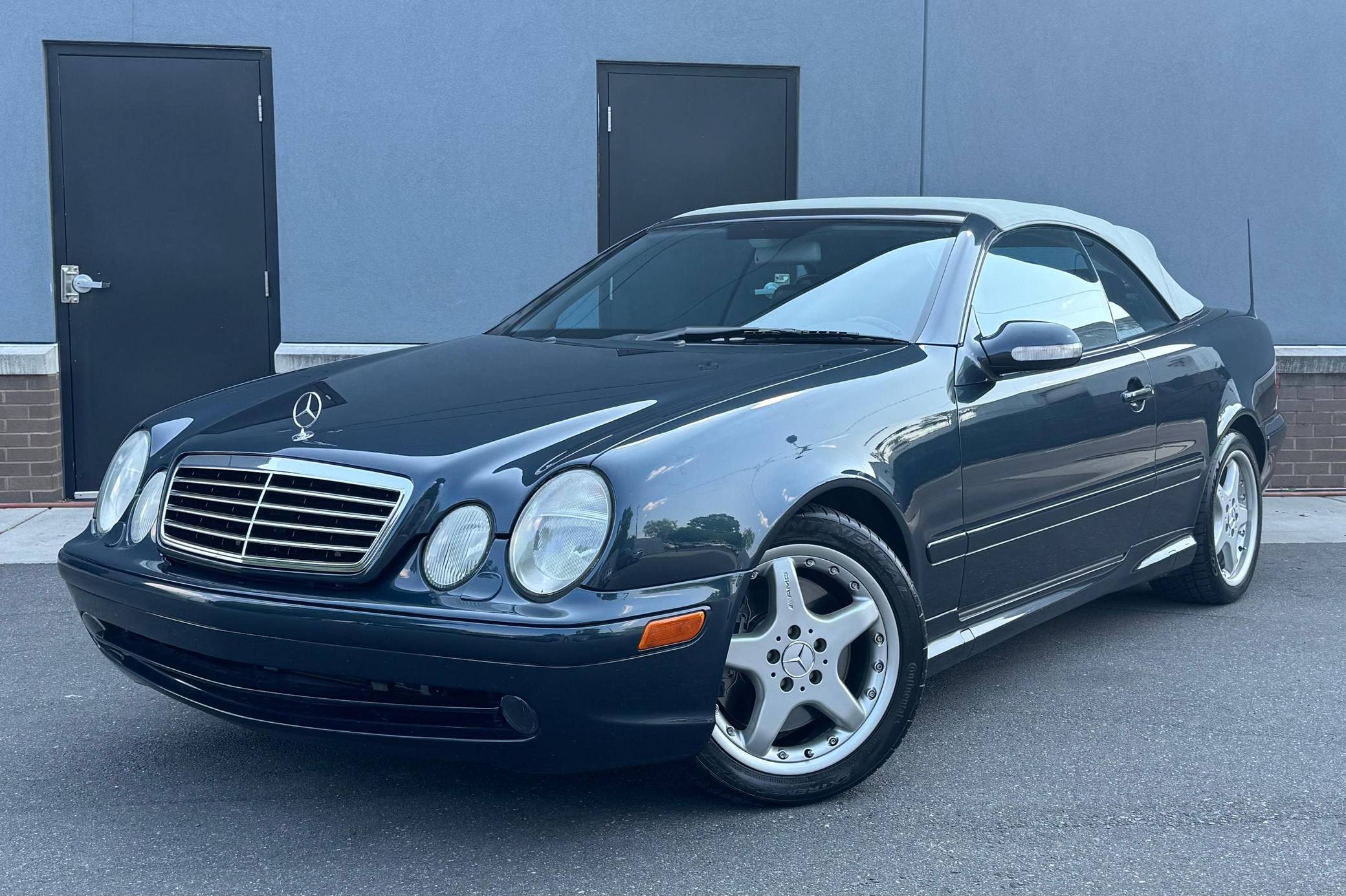 2002 Mercedes-Benz CLK AMG