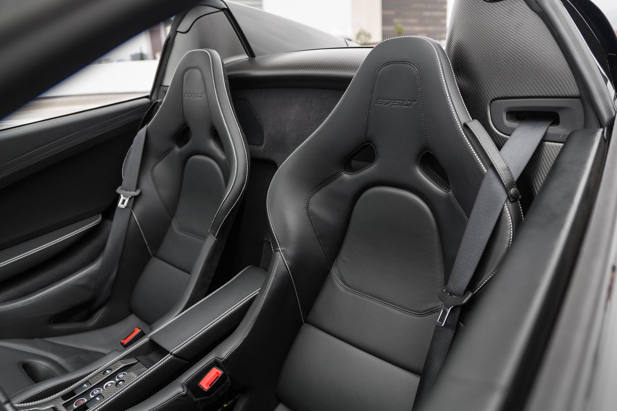 2016 McLaren 675LT Spider photo 8