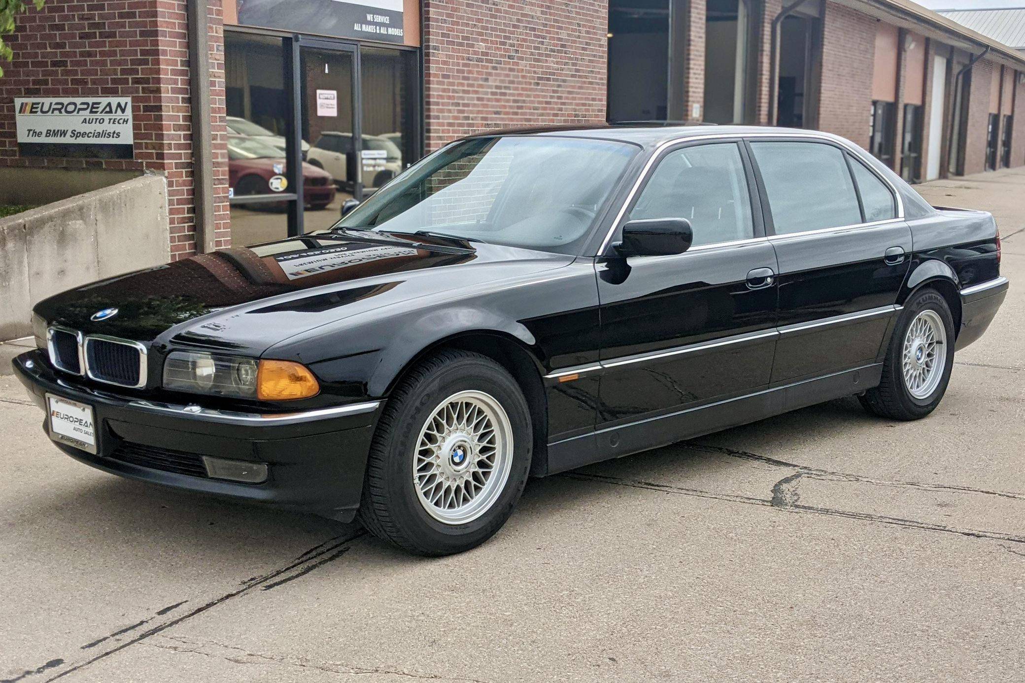   オーバル 1997 BMW 740iL auction - Cars & Bids