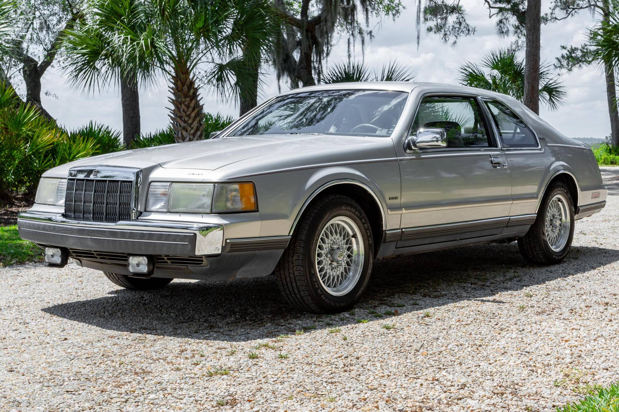 1990 Lincoln Mark VII LSC