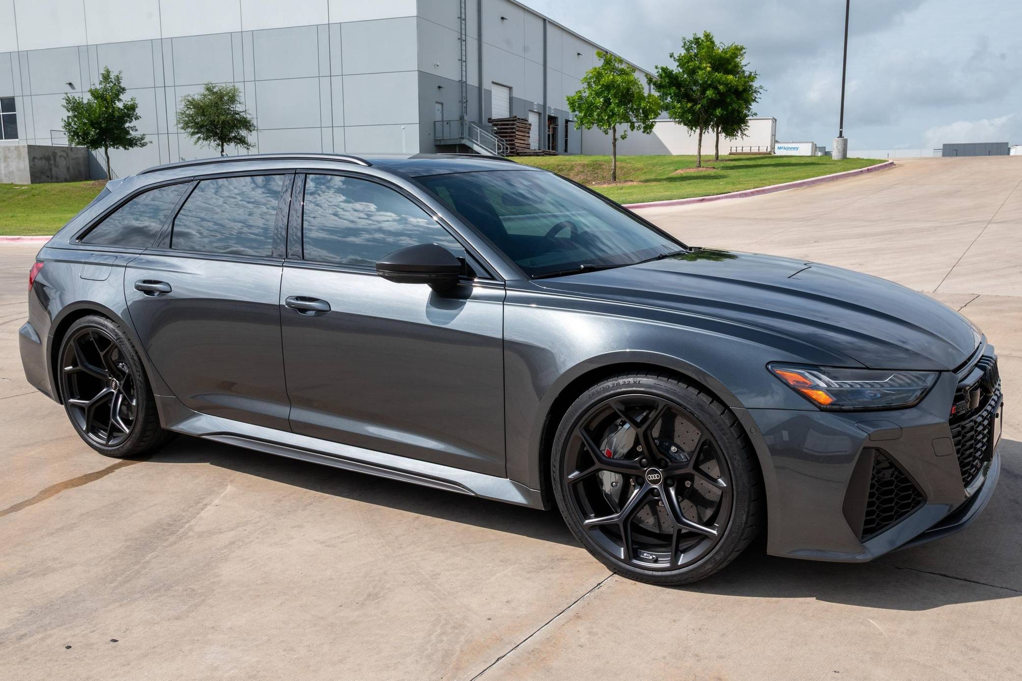 2025 Audi C8 RS6