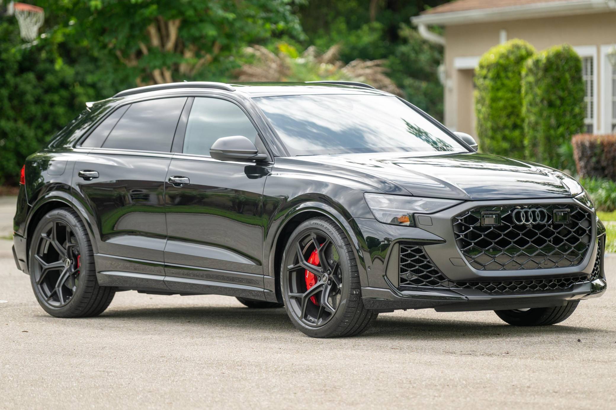 2025 Audi RS Q8