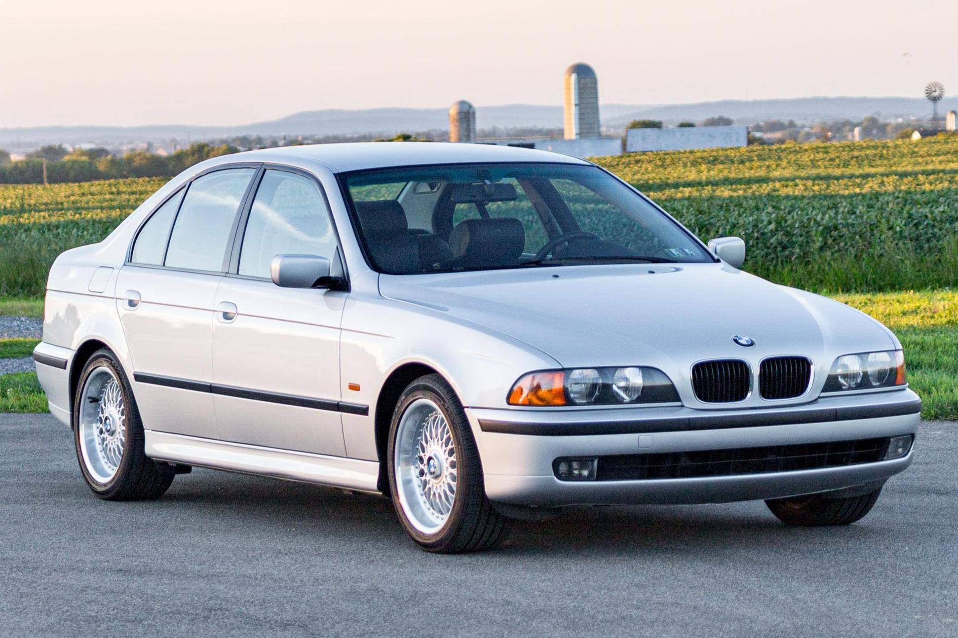 2000 BMW 528i