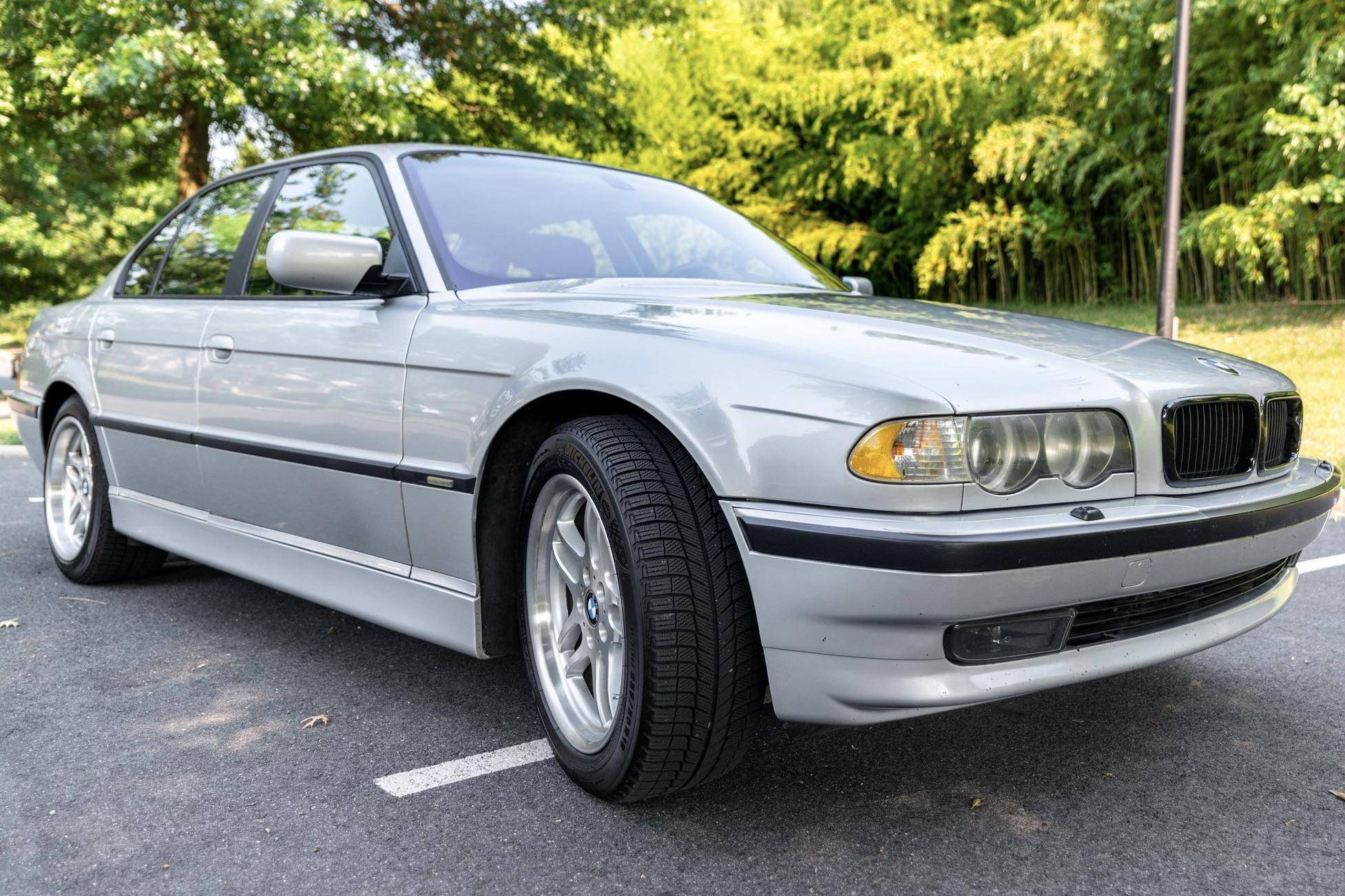 2001 BMW 740i