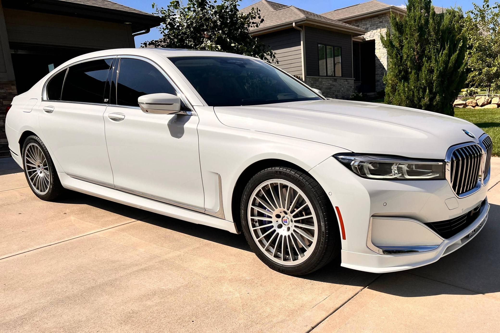 2022 BMW Alpina B7