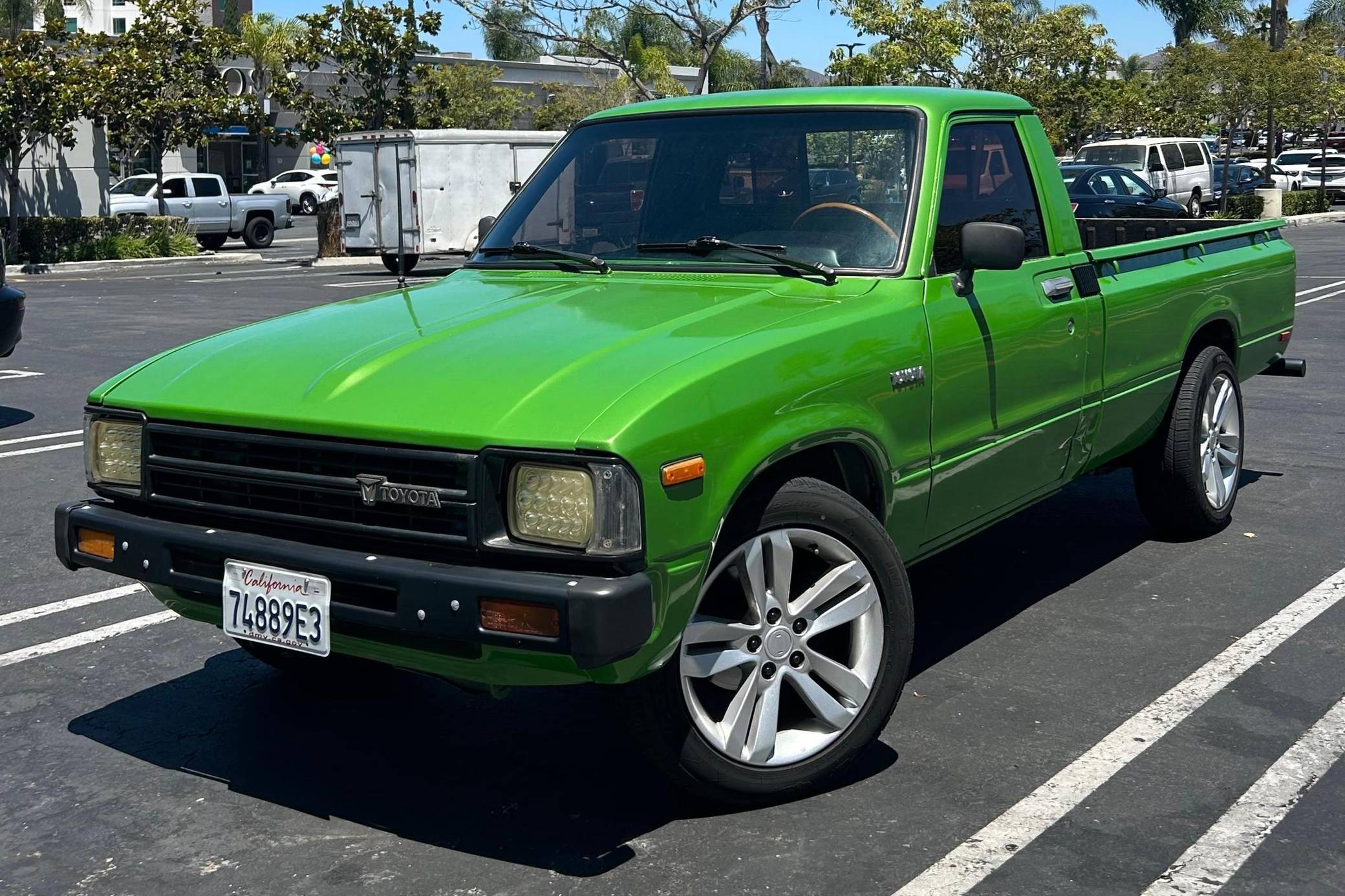 1983 Toyota Pickup VIN: JT4RN44R2D1129219 for Sale - Cars & Bids