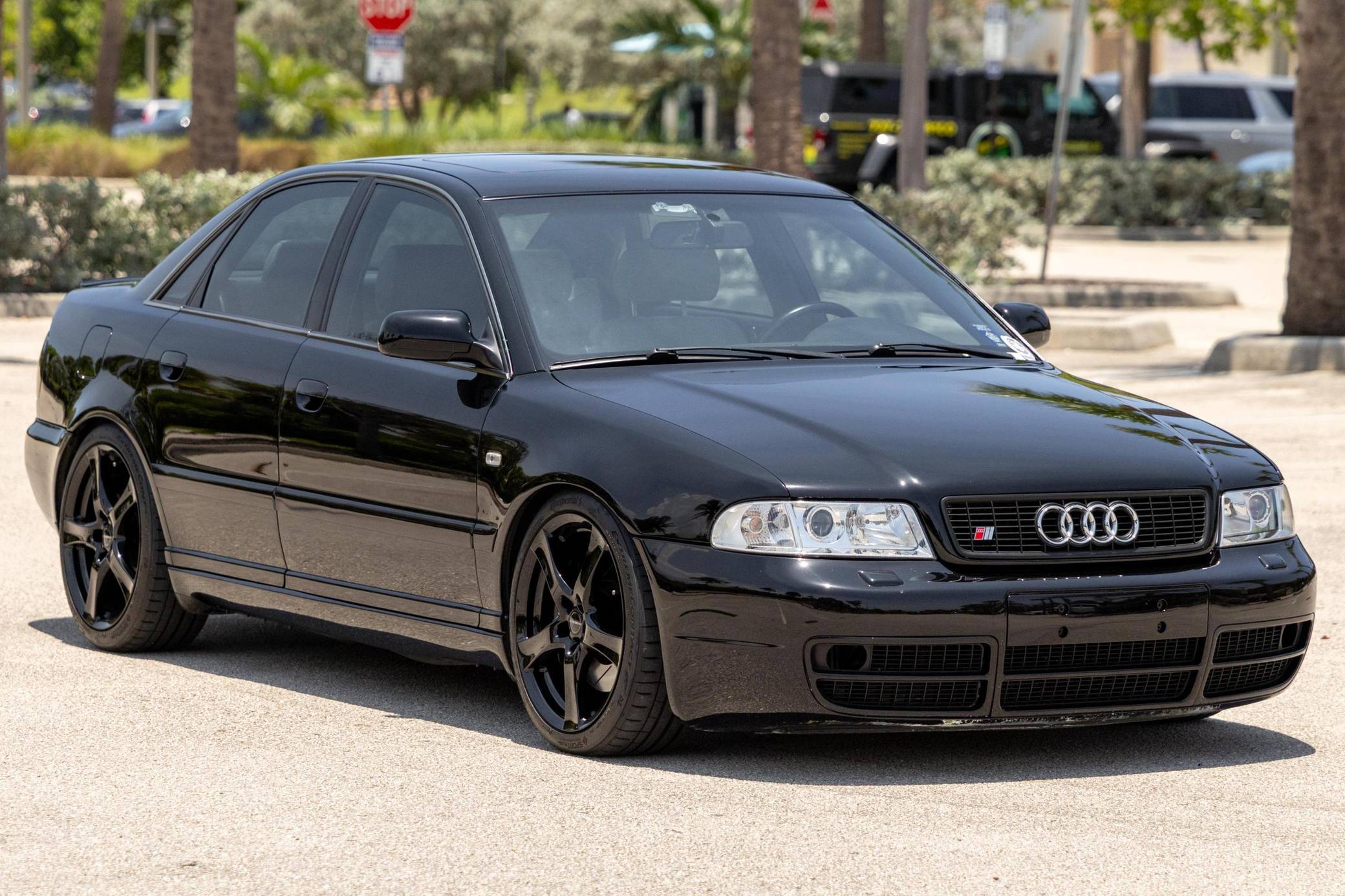 2000 Audi B5 S4