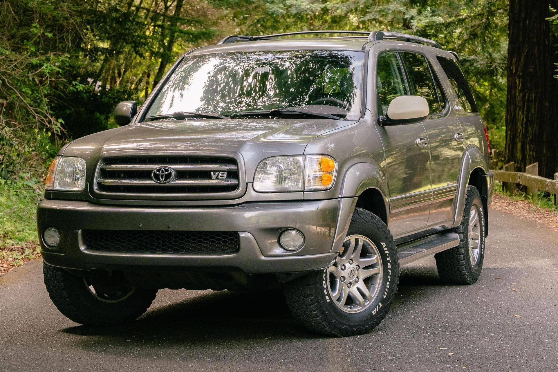 2004 Toyota Sequoia