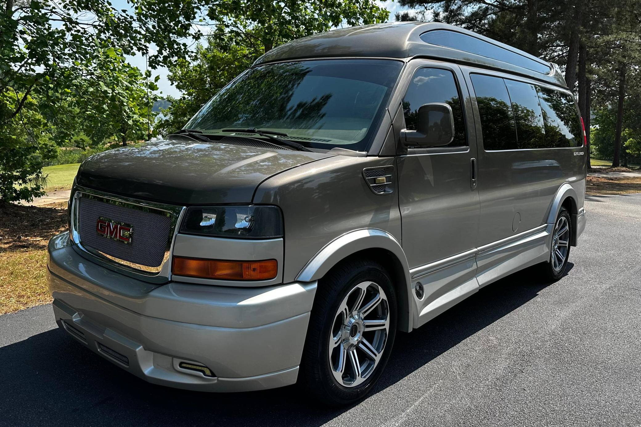 2016 GMC Savana