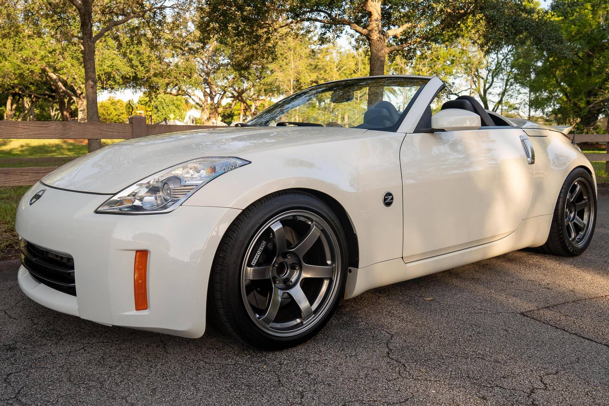 2007 Nissan 350Z Enthusiast Roadster VIN: JN1BZ36A17M650266 for