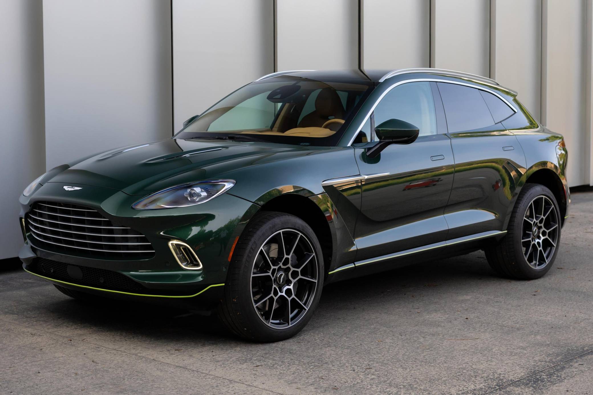 2021 Aston Martin DBX