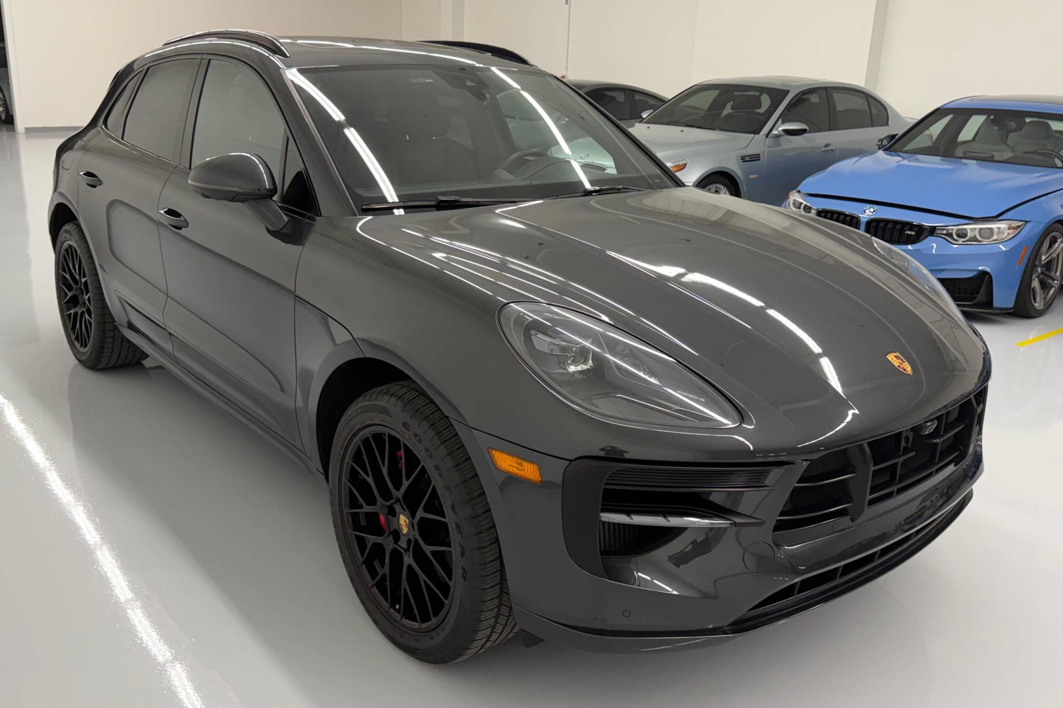 他掲載中】Porsche Macan GTS 純正20㌅AW