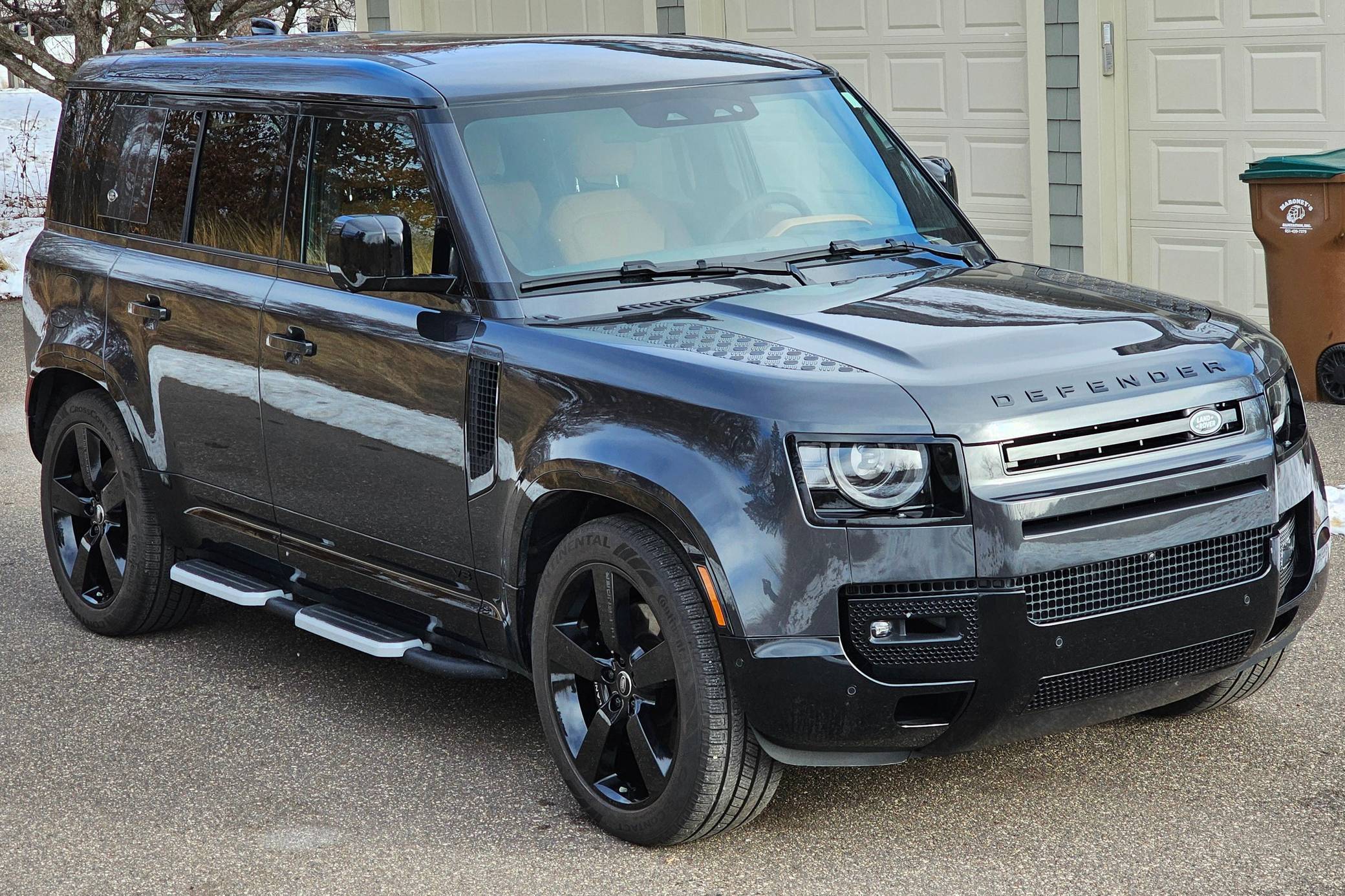 2023 Land Rover Defender 110 V8