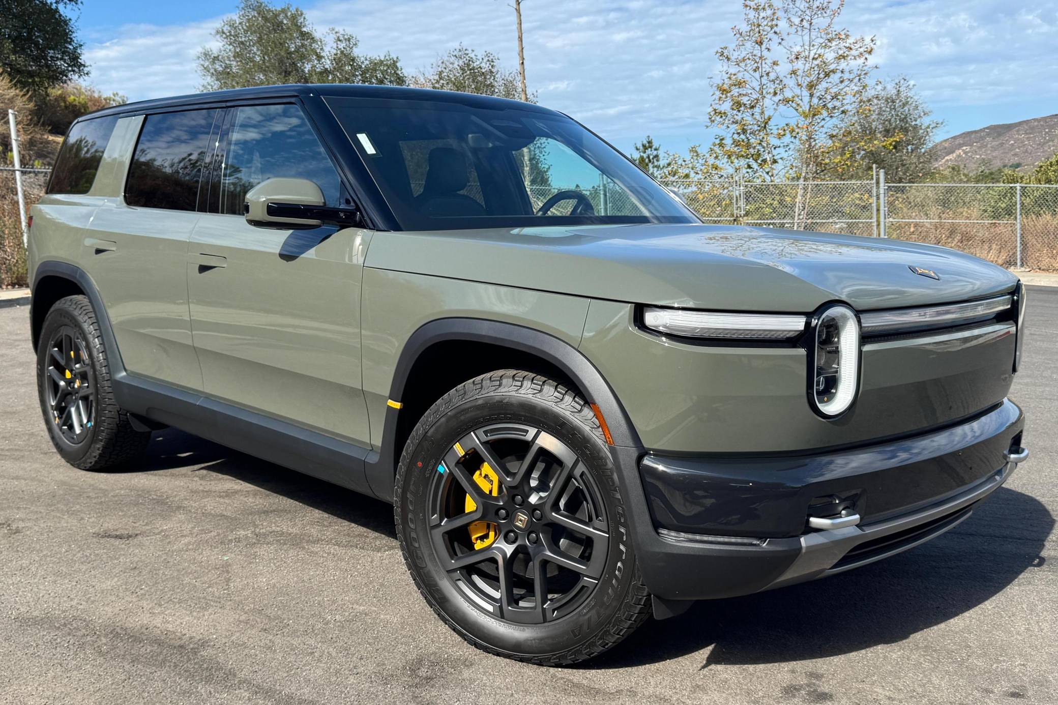 2027 Rivian R2