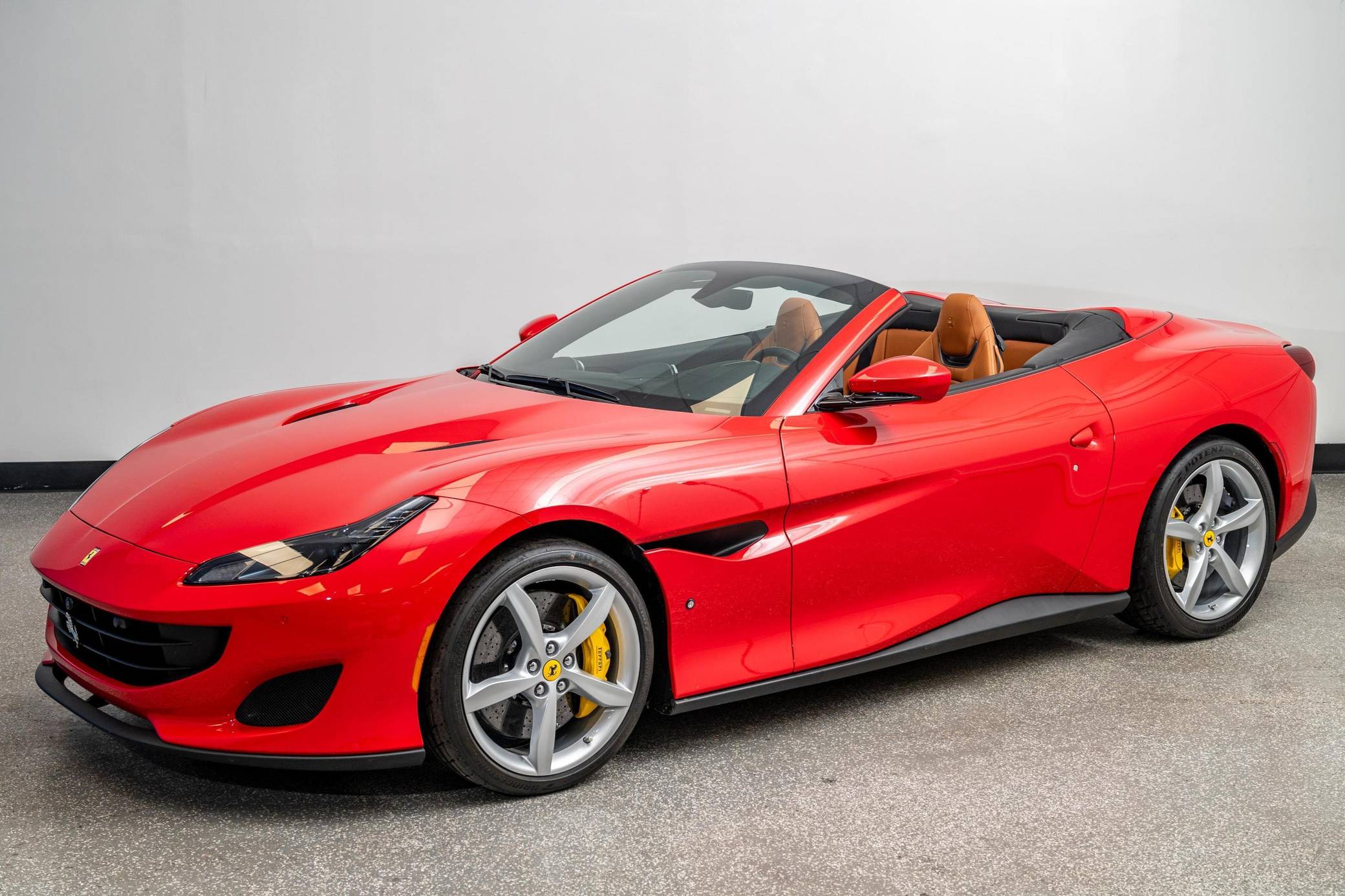 プリプリ　19インチ③ 2019 Ferrari Portofino VIN: ZFF89FPA3K0238584 for Sale - Cars & Bids