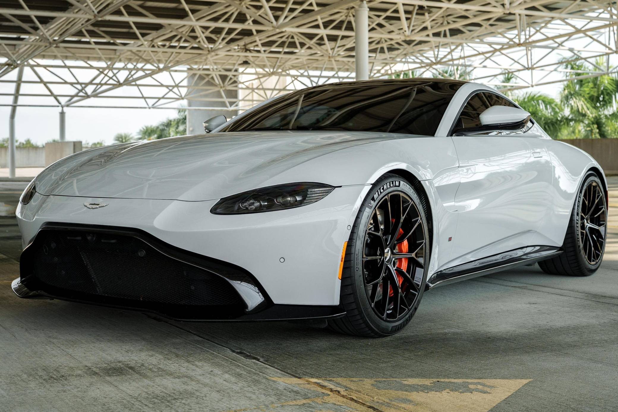 2019 Aston Martin Vantage
