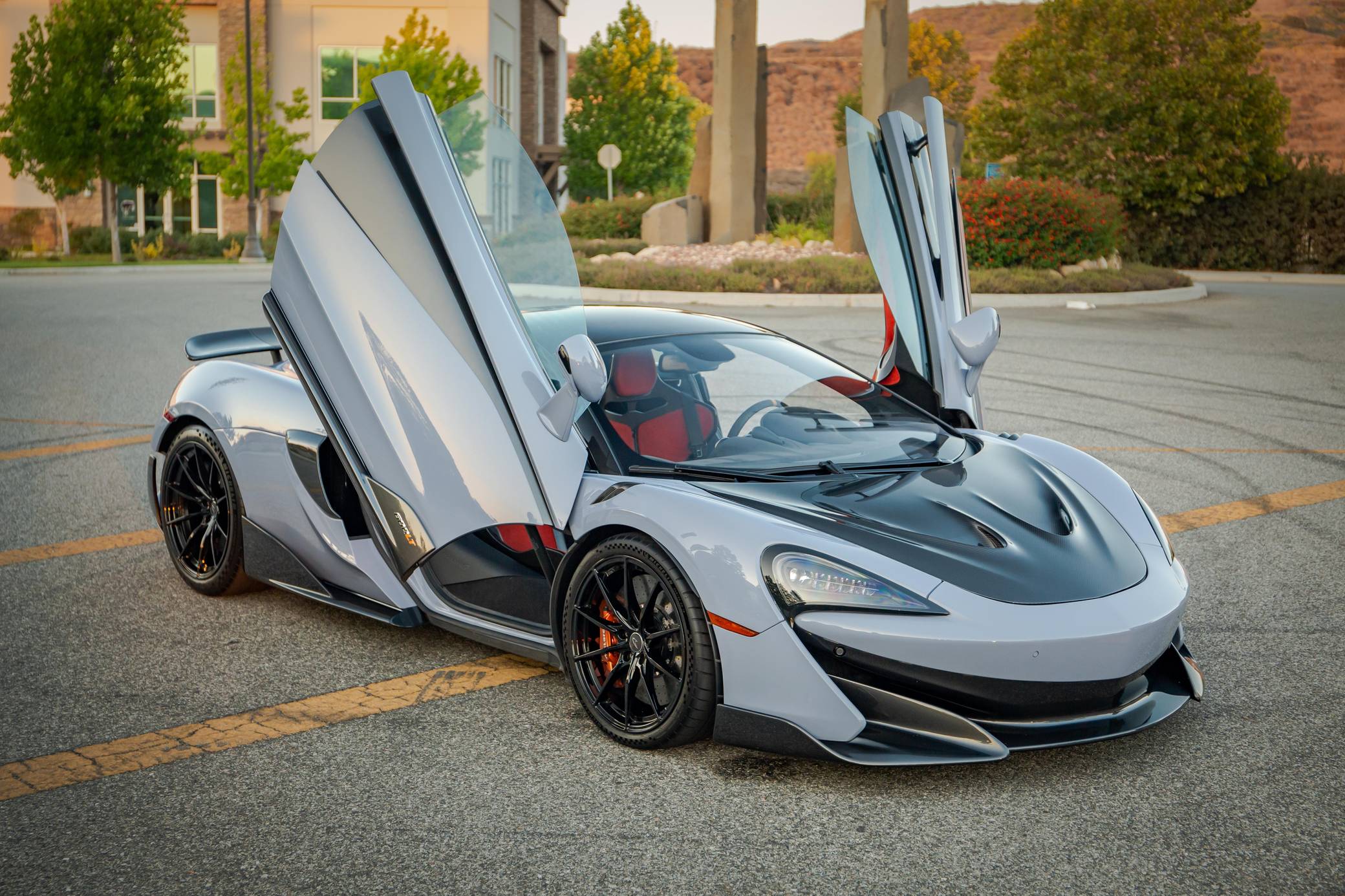 2019 McLaren 600LT photo 26