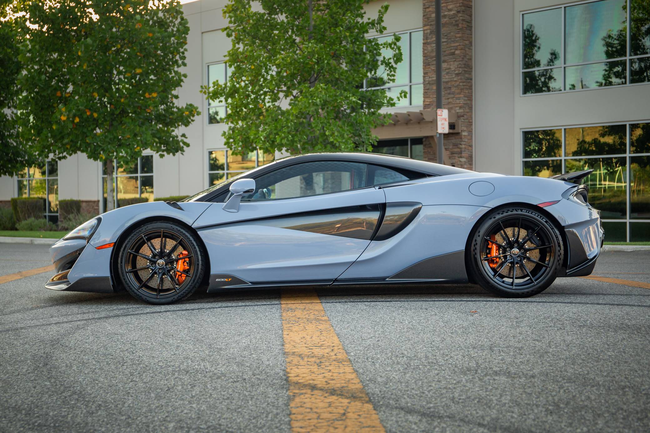 2019 McLaren 600LT photo 16