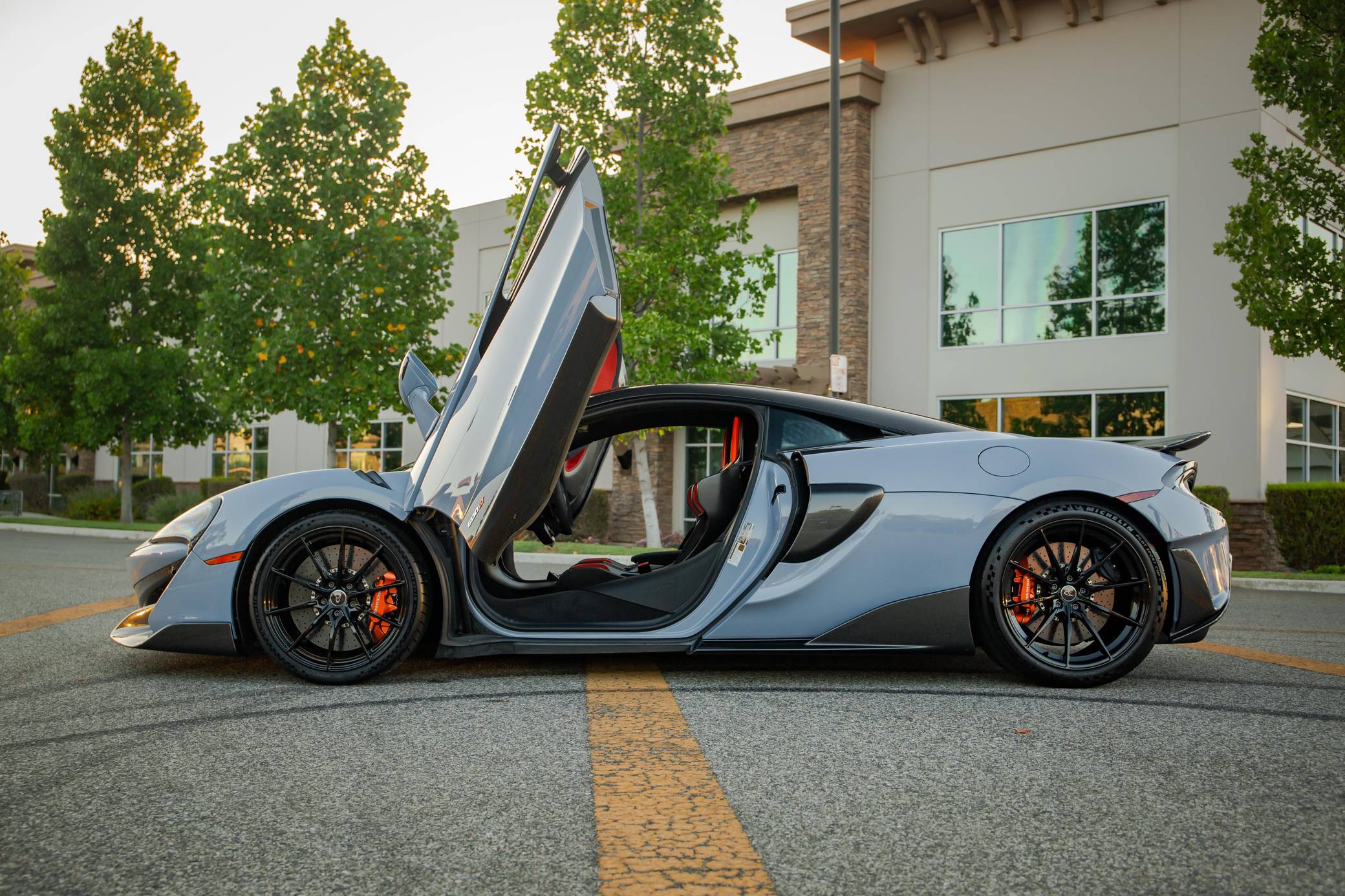 2019 McLaren 600LT photo 17