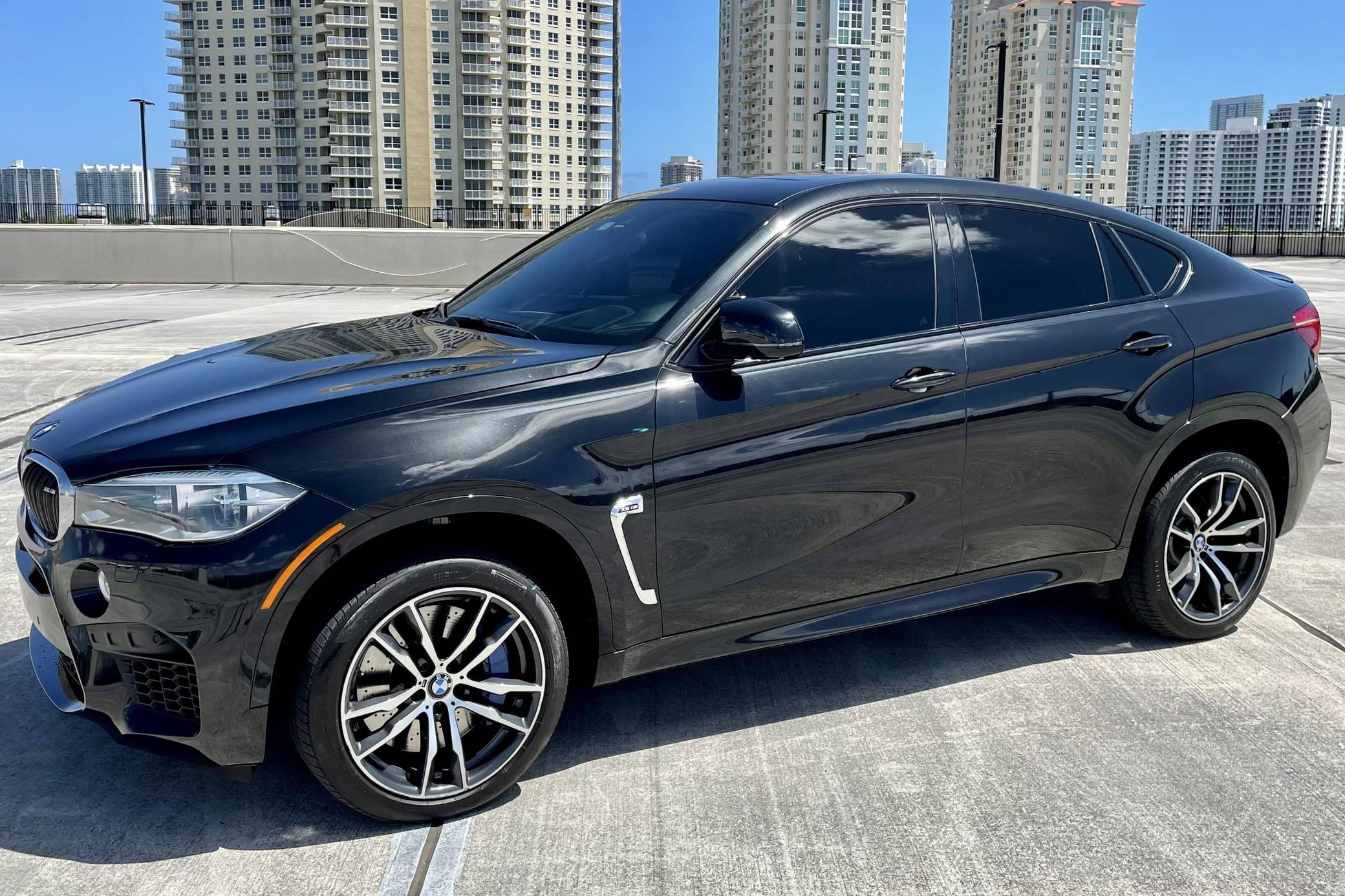 2016 BMW X6 M