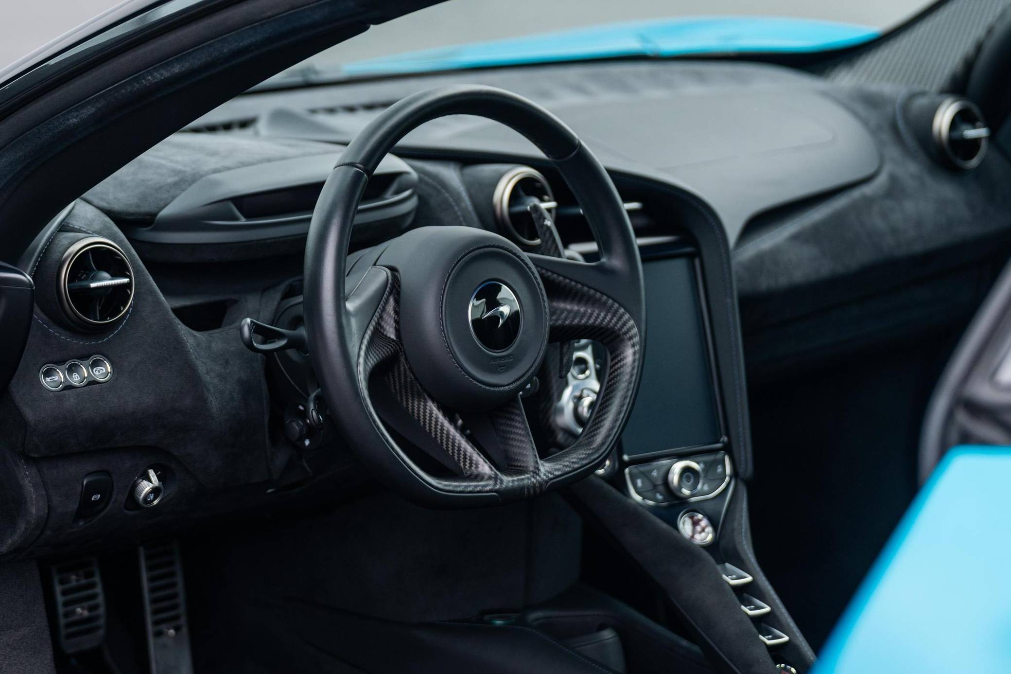 2020 McLaren 720S Spider — view 6
