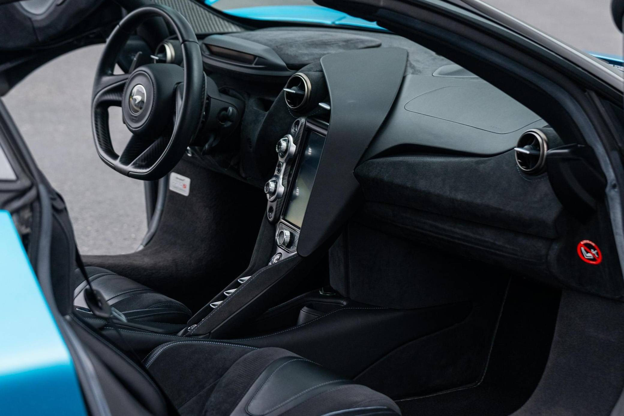 2020 McLaren 720S Spider — view 7