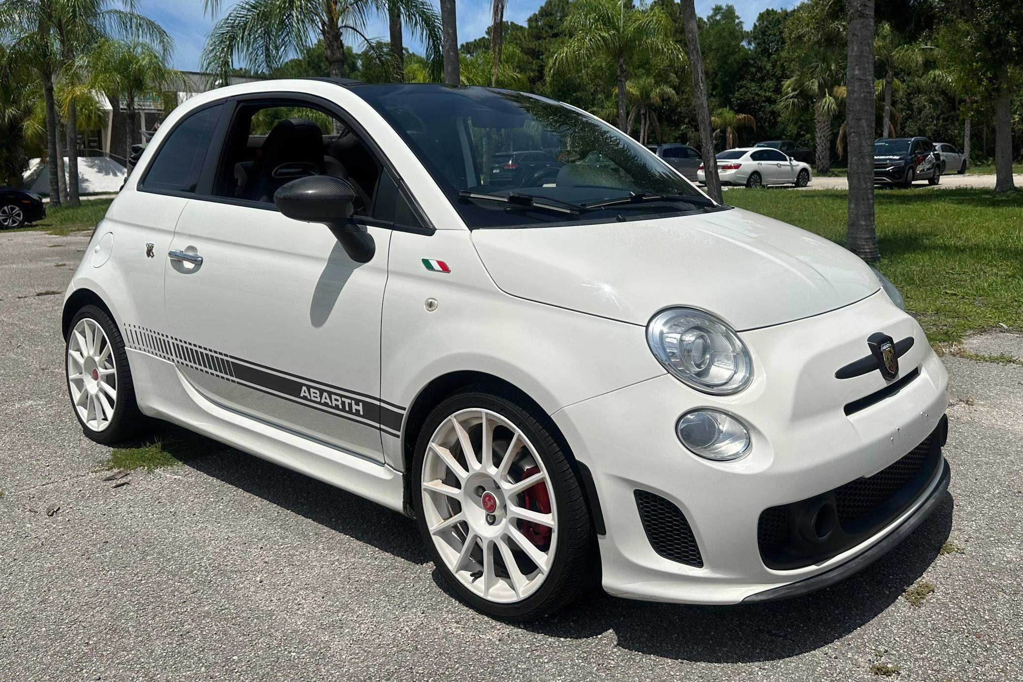 2013 Fiat 500C Abarth Cabriolet VIN: 3C3CFFJH8DT689821 for Sale