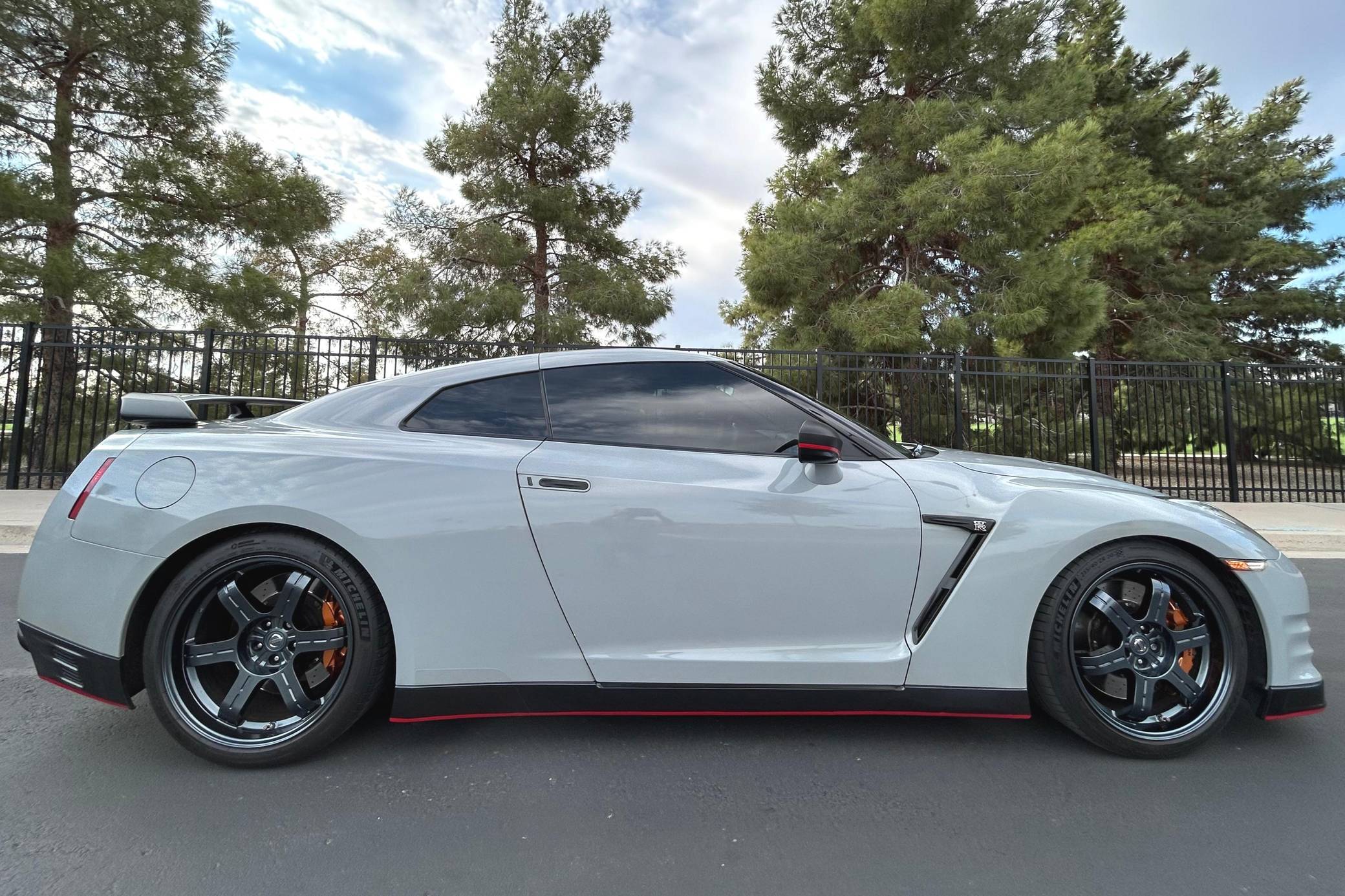 2016 Nissan GT-R Black Edition