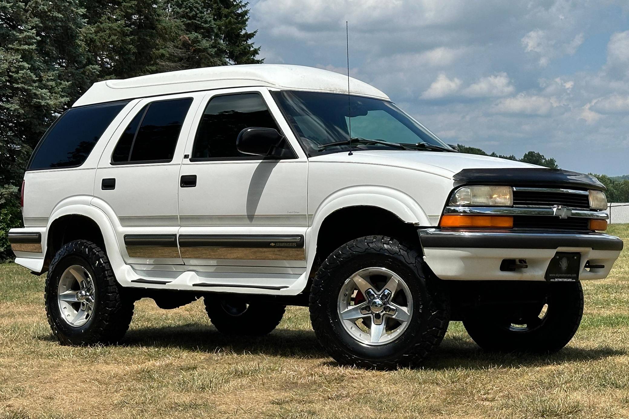 1998 Chevrolet Blazer LS 4x4 VIN: 1GNDT13W4W2101948 for Sale 