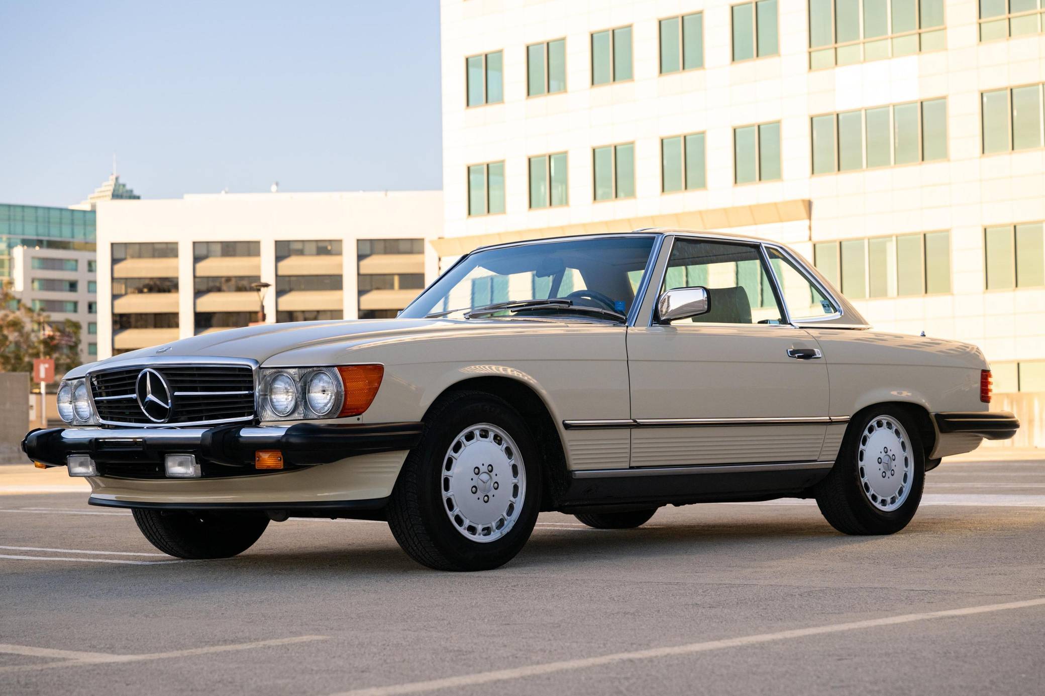 1986 Mercedes-Benz 560SL VIN: WDBBA48D4GA054005 for Sale - Cars & Bids