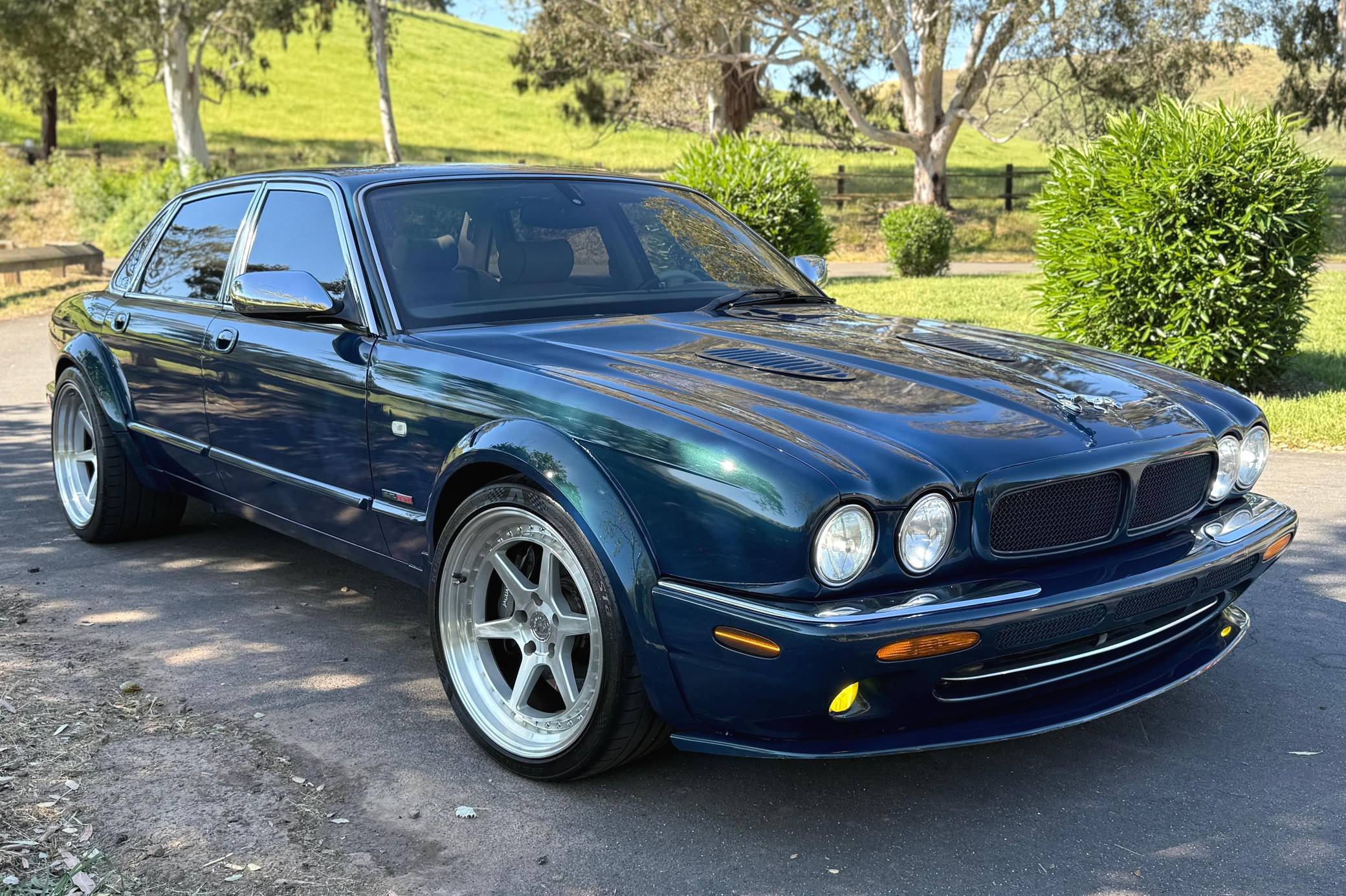 2002 Jaguar XJ8 VIN: SAJDA14C42LF41907 for Sale - Cars & Bids