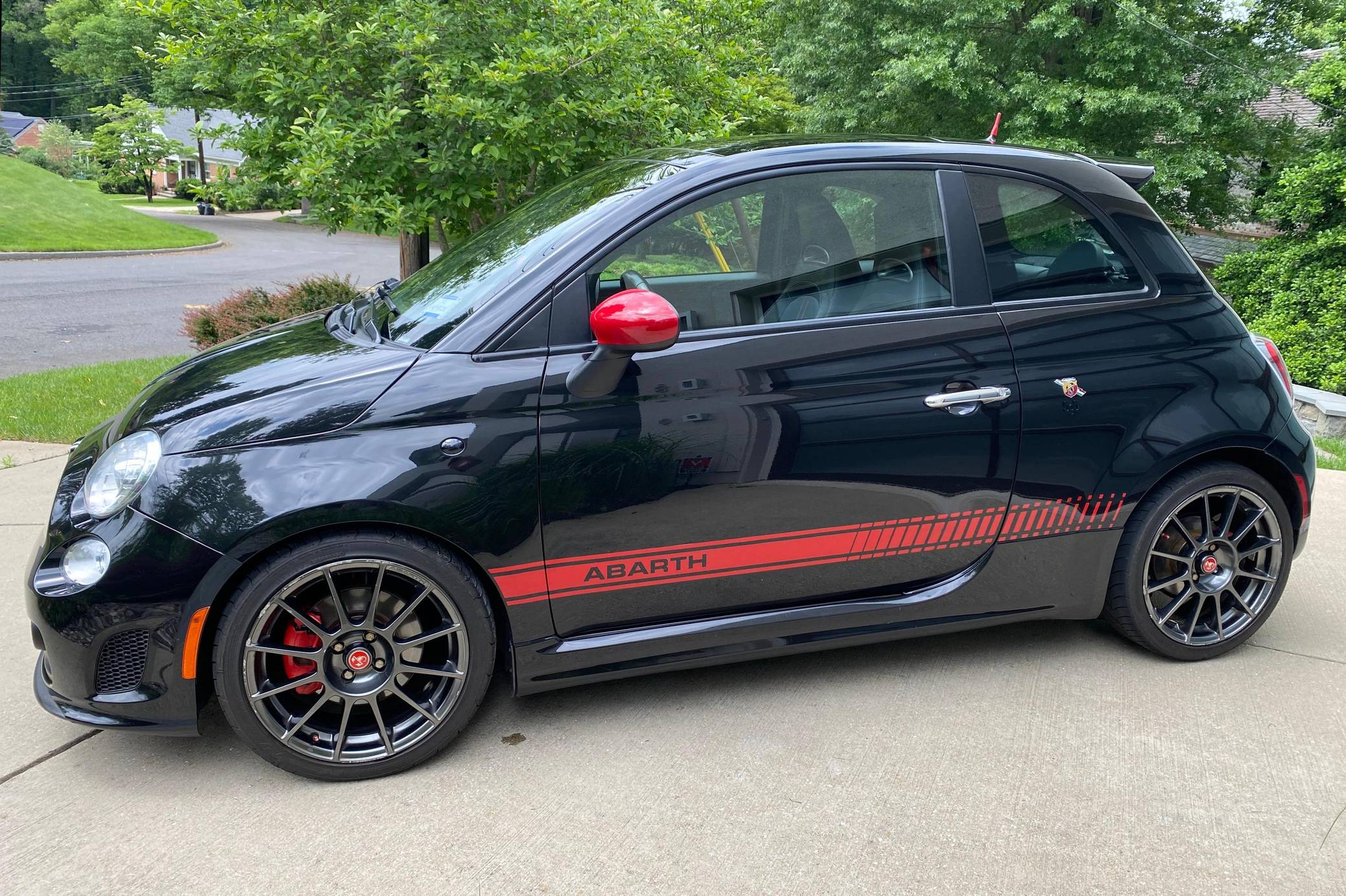 2012 Fiat 500 Abarth VIN: 3C3CFFFH3CT313910 for Sale - Cars & Bids