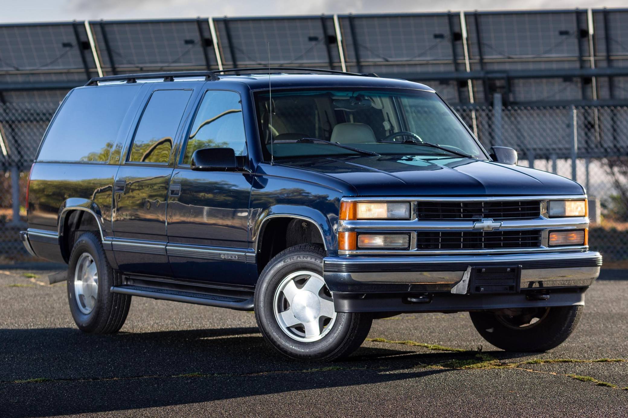 1999 Chevrolet Suburban 1500 LT 4x4