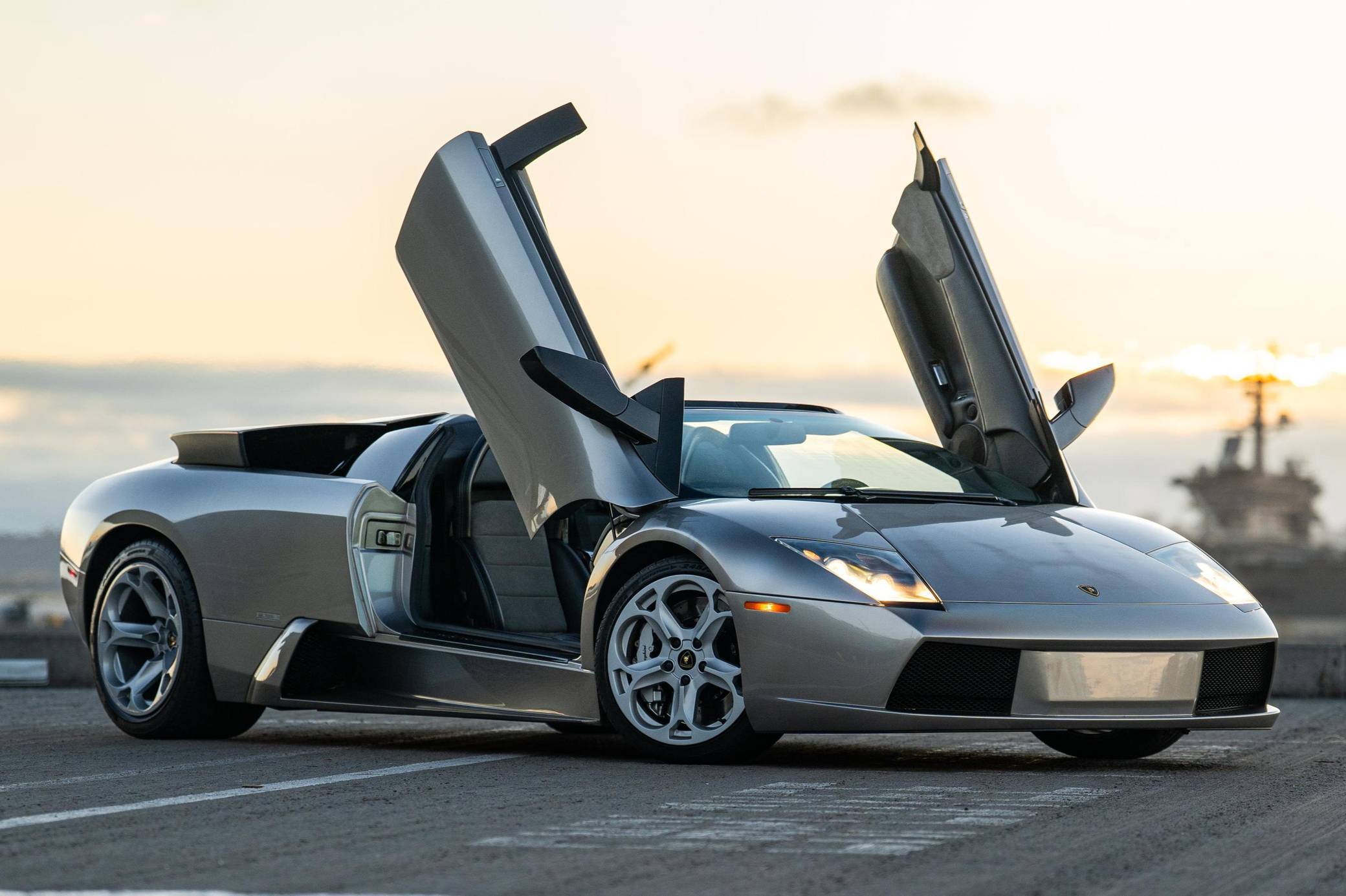 PokeelBalenciaga×Lamborghini 2006 Lamborghini Murciélago Roadster VIN: ZHWBU26S96LA02039 for