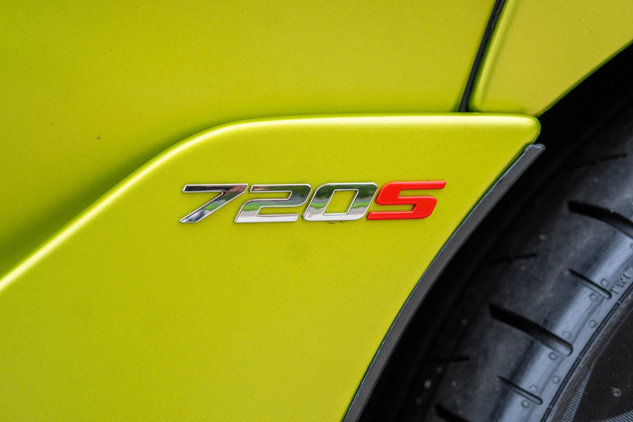 2022 McLaren 720S Performance photo 38