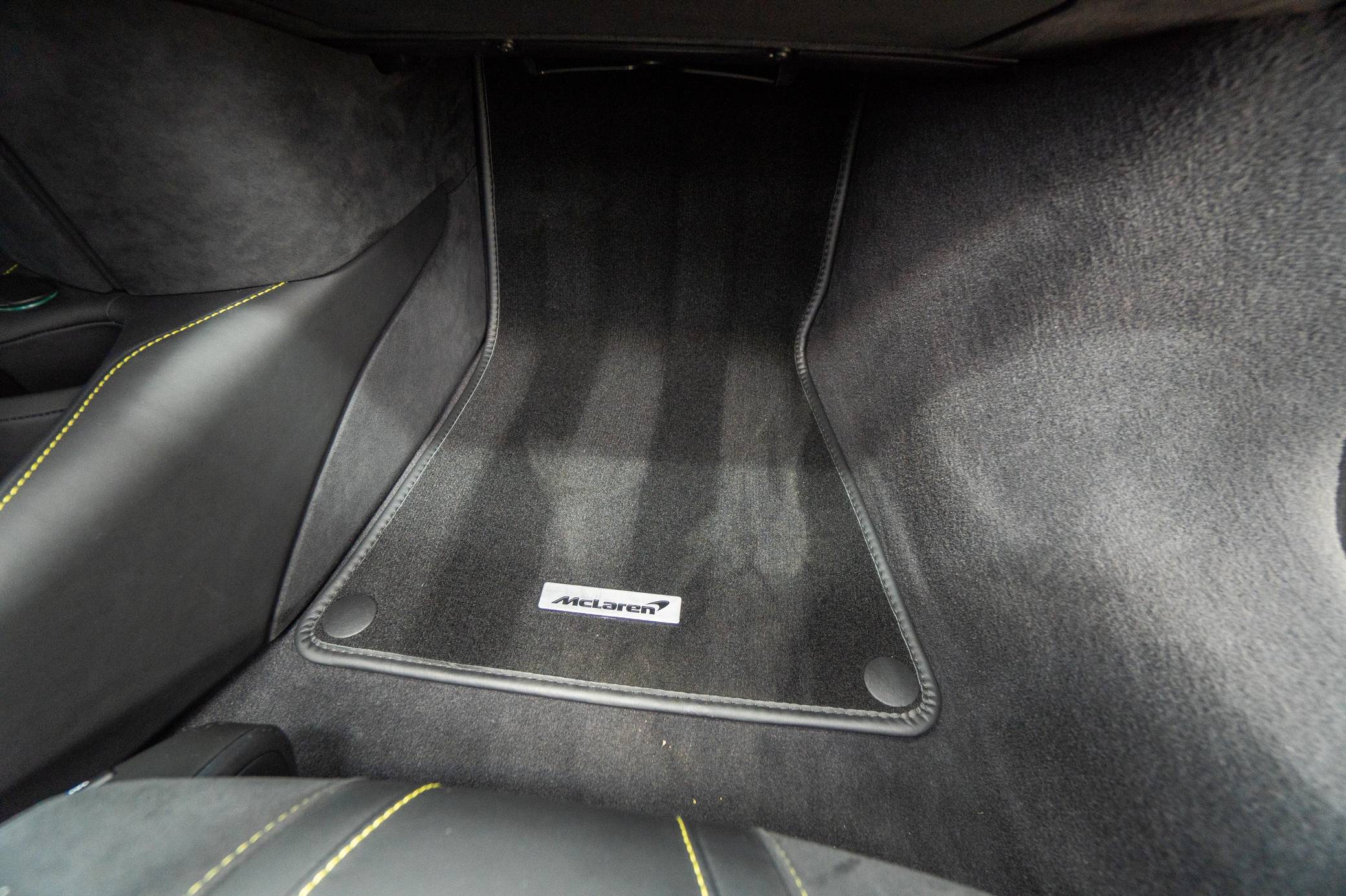 2022 McLaren 720S Performance photo 59